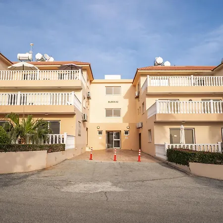 300m To Nissi Beach, Pool & Sunny Terrace