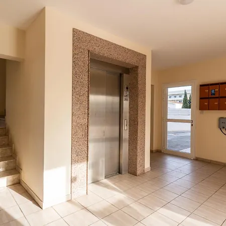 300m To Nissi Beach, Pool & Sunny Terrace דירה