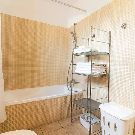 Apartment 300m To Nissi & Sunny Terrace *