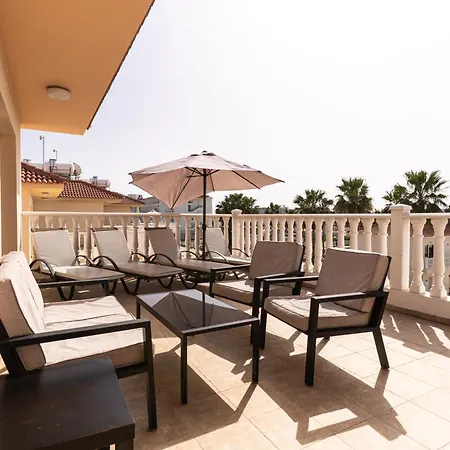 Appartement 300m To Nissi & Sunny Terrace Ayía Nápa