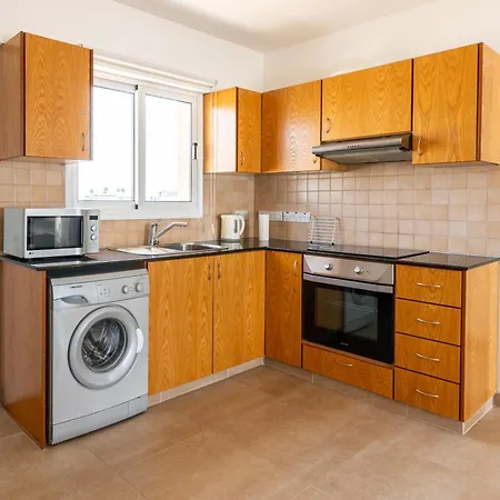 דירה 300m To Nissi Beach, Pool & Sunny Terrace *