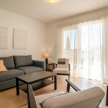 דירה 300m To Nissi Beach, Pool & Sunny Terrace