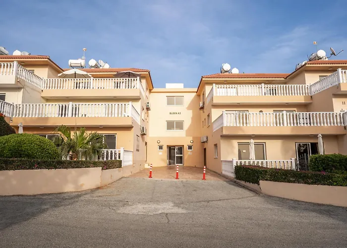 300m To Nissi Beach, Pool & Sunny Terrace