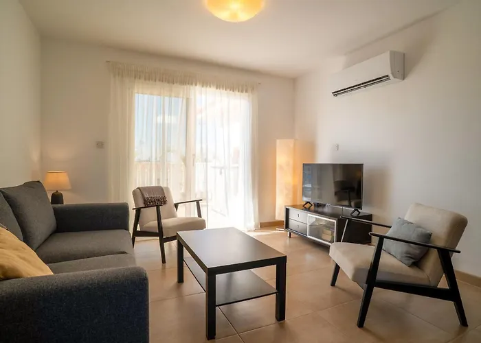 Apartament 300m To Nissi Beach, Pool & Sunny Terrace