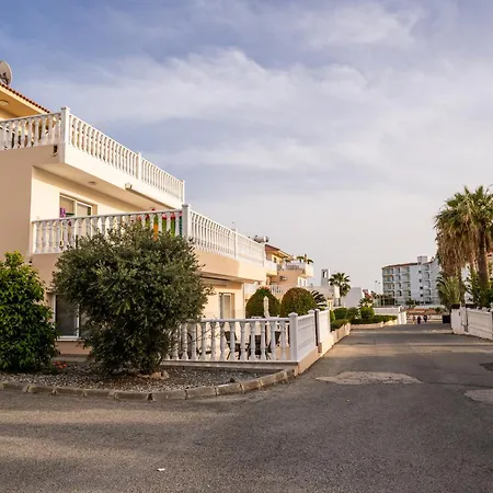 Apartmán 300m To Nissi Beach, Pool & Sunny Terrace