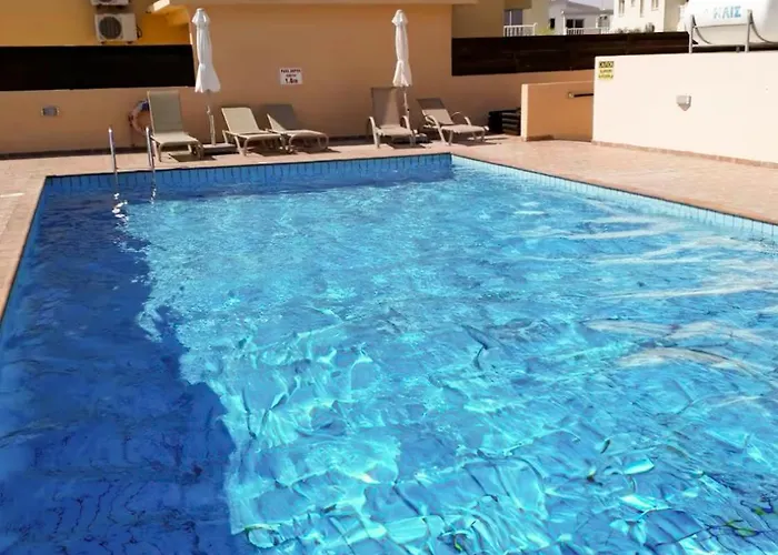 300m To Nissi Beach, Pool & Sunny Terrace Apartmán